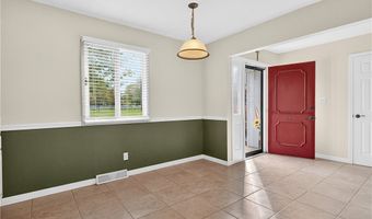 824 S Chillicothe Rd 11, Aurora, OH 44202