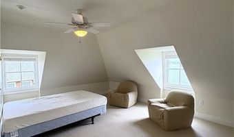 41 Walcott Ave, Jamestown, RI 02835