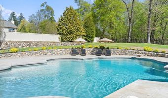 46 Porter Rd, Andover, MA 01810