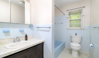 30 Tamanny Trl, Danbury, CT 06811