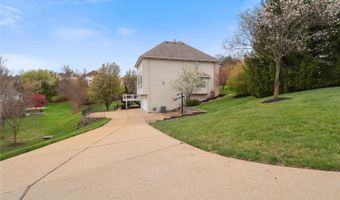 1500 Dietrich Ridge Dr, Ballwin, MO 63021