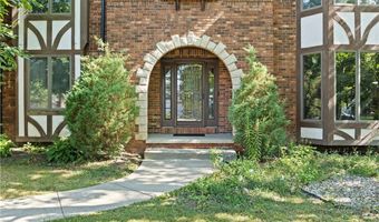 81 Plumwood Ct, Amherst, NY 14051