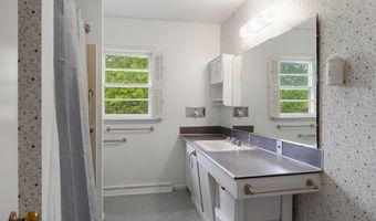 213 S Clark St, Auburn, IN 46706