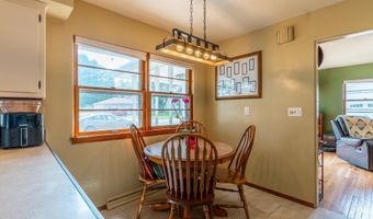 109 N Elm St, Albion, IN 46701