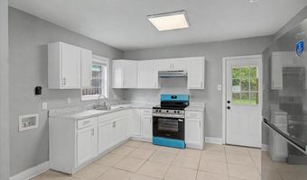 1775 Vaughn St, Biloxi, MS 39531