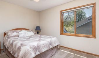 15825 Garden View Dr, Apple Valley, MN 55124