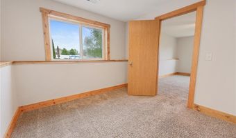 551 Knollwood St W, Annandale, MN 55302