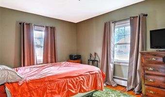 5 HIGH St, Warwick, RI 02886