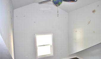 320 Broadway St, Amherst, OH 44001
