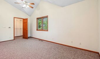 8256 NW 26th St, Ankeny, IA 50023