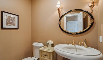 44 Netz Pl, Albertson, NY 11507