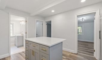 305 McCormack Rd, Albany, NY 12208