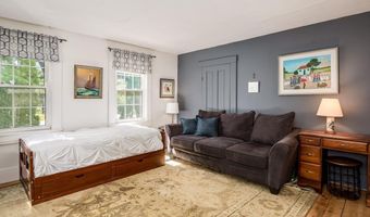 366 Old Concord Tpke, Barrington, NH 03825