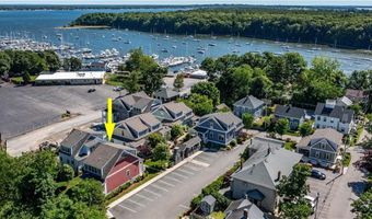 15 Castle St 9, East Greenwich, RI 02818