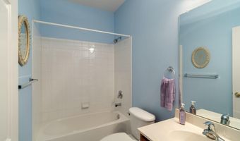 6 MOUNTAIN STREAM Ct, Barnegat, NJ 08005