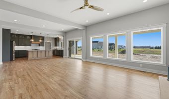 2046 Links Ln, Auburn, IN 46706