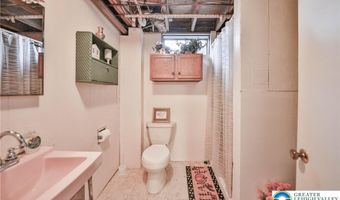 3016 Coplay Ln, North Whitehall, PA 18052