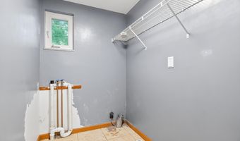 107 W Walnut St, Anna, OH 45302