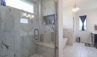 921 Justine Cir E, Indianapolis, IN 46234