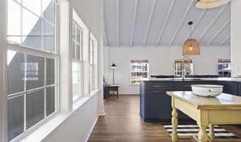 11046 New York St, Bay St. Louis, MS 39520