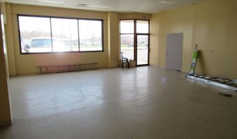 1905 N Wayne St, Angola, IN 46703