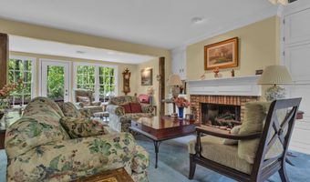 17 Long Hill Farm, Guilford, CT 06437