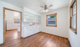 1500 E LINDBERGH St, Appleton, WI 54911