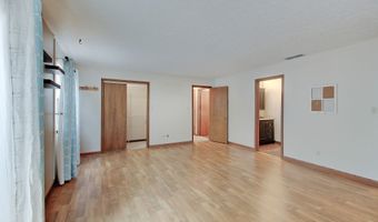 8459 Seattle Slew Ln, Indianapolis, IN 46217