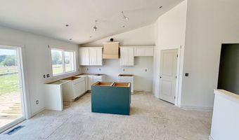 7070 Kettle Dale Ave SE, Alto, MI 49302