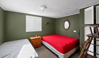 10 S Imperial Dr, Alabaster, MI 48763