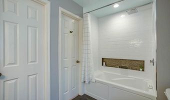 17084 Knots Lndg, Addison, TX 75001