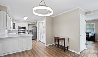 2910 Floral Dr, Albemarle, NC 28001