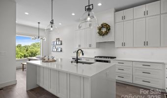 318 Avery Trail Dr, Arden, NC 28704