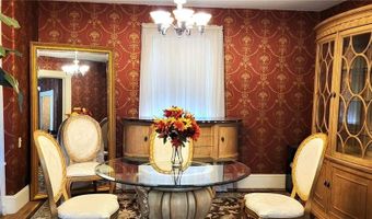 15 Lincoln Ave, Coventry, RI 02816