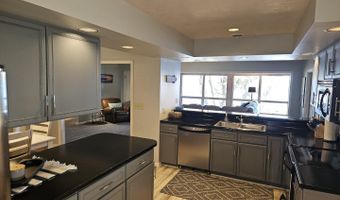 3019 1st St, Arnolds Park, IA 51331