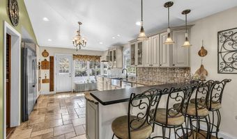 41 South Ave, Atlantic Highlands, NJ 07716