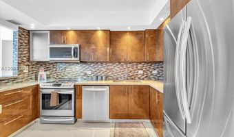 20515 E Country Club Dr 2048, Aventura, FL 33180
