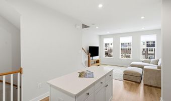 5 PELHAM Ln, Bayville, NJ 08721