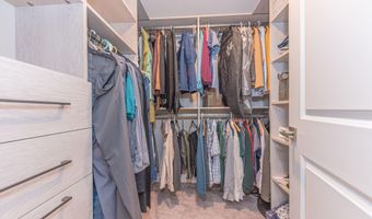 2376 Westbrooke Cir S, Ann Arbor, MI 48105