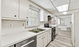 2373 Woodcreek Ct, Tucker, GA 30084