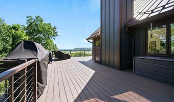7040 Loy Rd, Arena, WI 53503