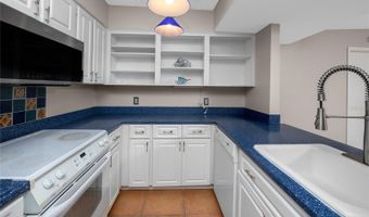 2333 FEATHER SOUND Dr B705, Clearwater, FL 33762