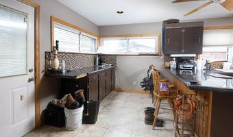 130 Delta Dr, Algonac, MI 48001