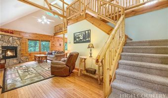 321 Grays Shadow Ln, Banner Elk, NC 28604