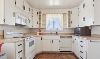 4306 F St, Amana, IA 52203