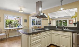 124 Reddington Ct, Camarillo, CA 93010