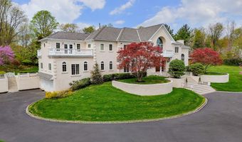 6 Hayes Ct, Atlantic Highlands, NJ 07716