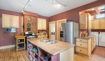 41 Chapin St, Brattleboro, VT 05301