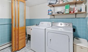 73 Grandview Dr, Cumberland, RI 02864