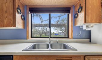 19591 Queens Crown Rd, Carey, ID 83320